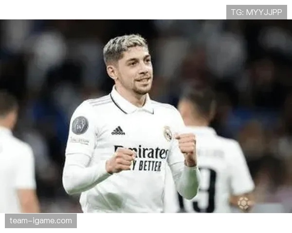 巴尔韦德展现全能中场实力，助力球队攻守两端