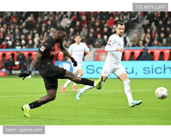 勒沃库森新逼抢战术奏效，强势冲击联赛冠军