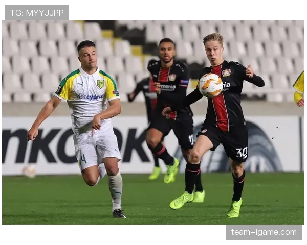 沙尔克队新赛季表现稳健，激进比赛节奏助其斩获关键胜利