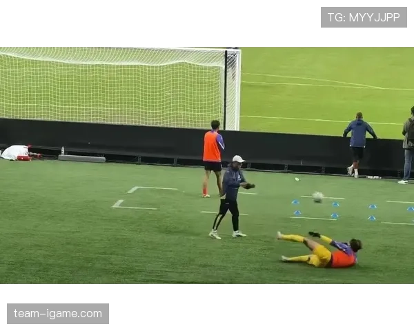 点球决胜规则拆解：从主罚顺序到守门员站位的判罚细节